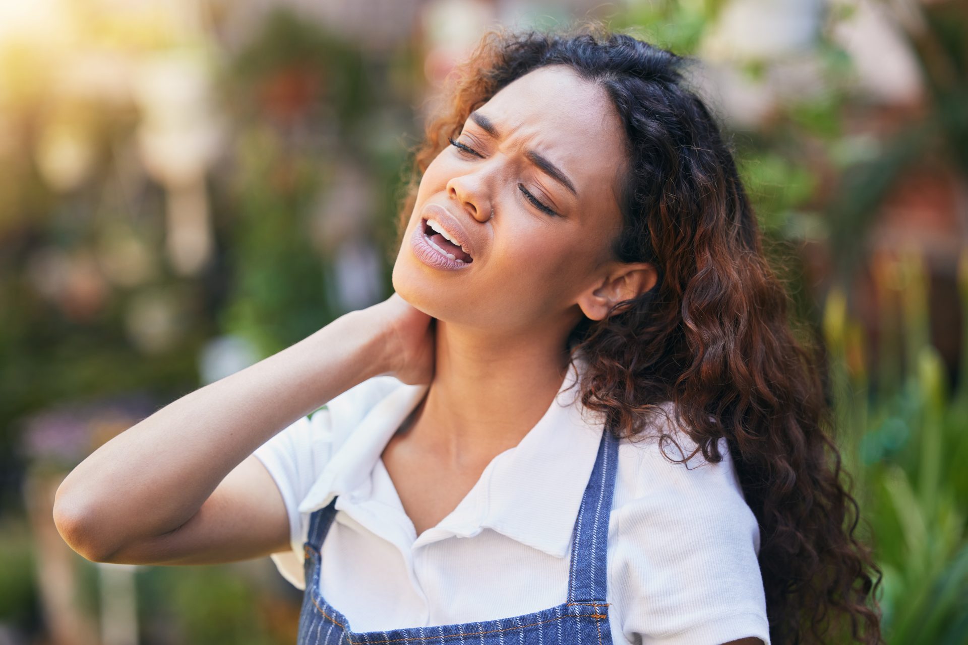 Oakland CA neck pain relief and the role of posture