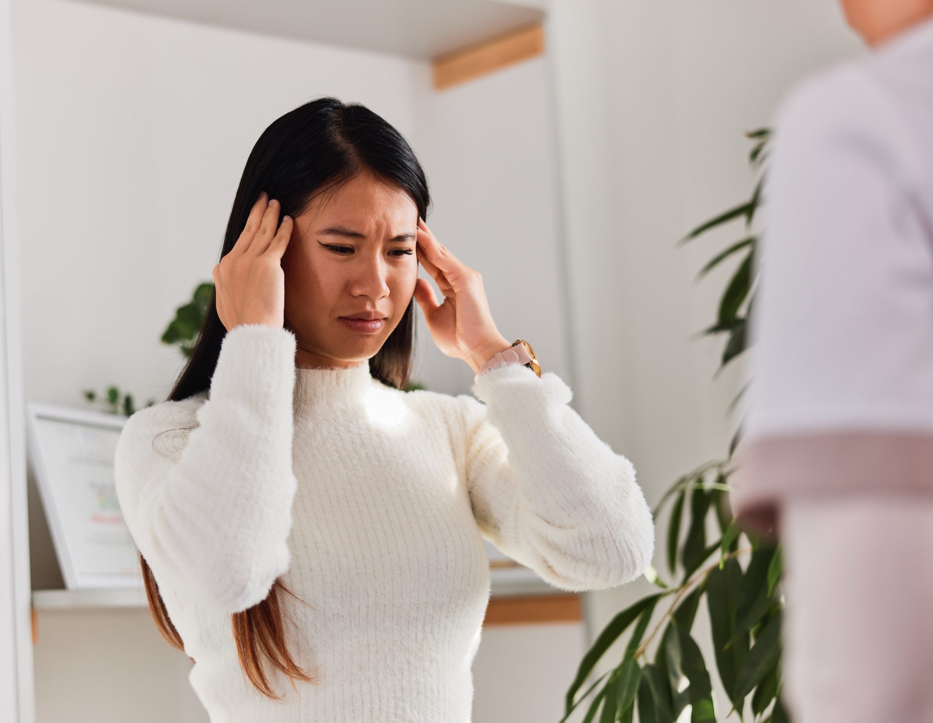 vertigo and screen time, vertigo triggers Oakland CA, NUCCA chiropractor in Oakland CA, screen time dizziness, cervicogenic vertigo relief, upper cervical care in Oakland CA
